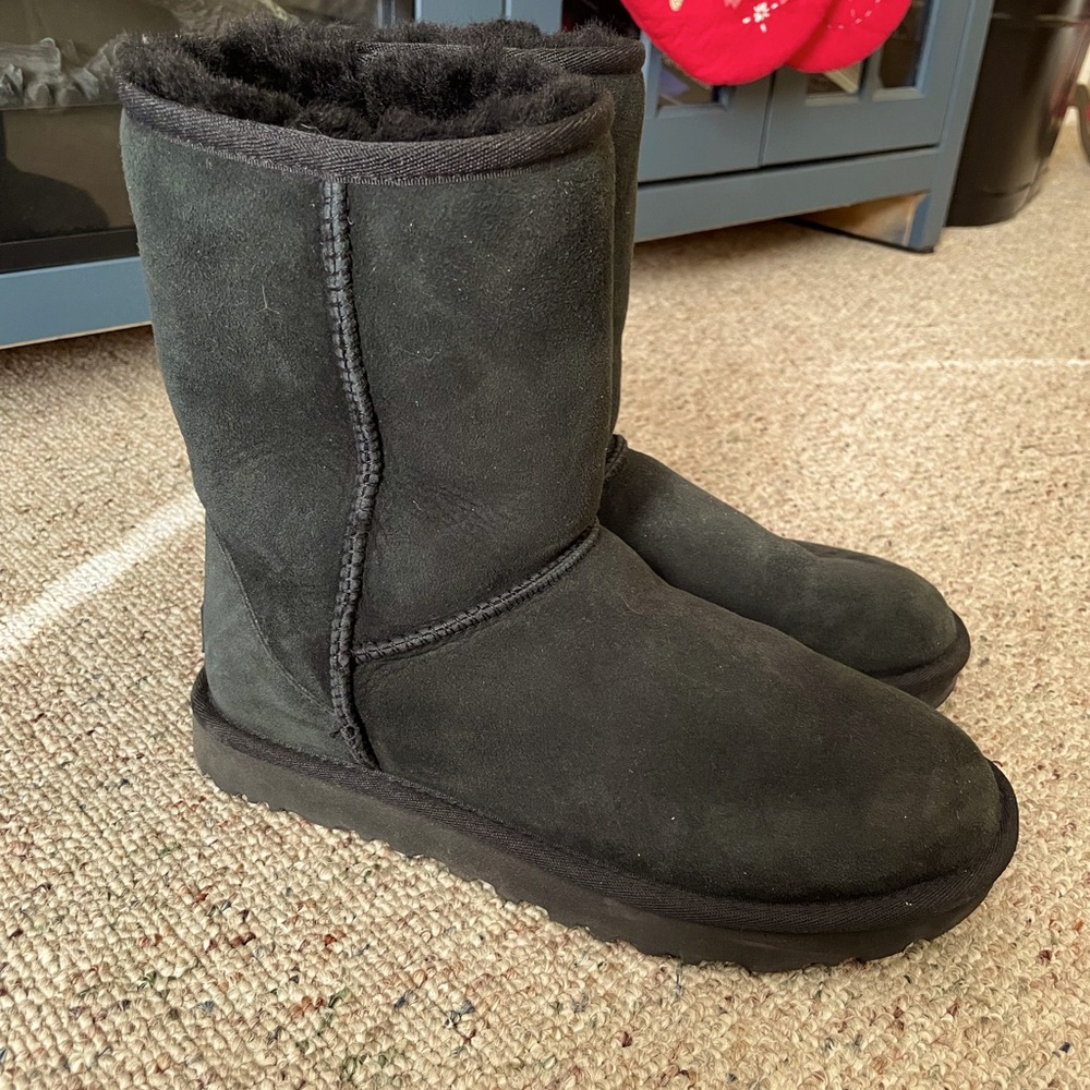 UGG Classic Short II. Black
